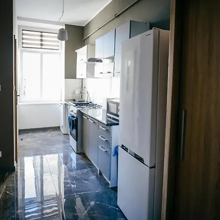 Wolczanska 222 3 Bedroom Parking Chillinlodz * Лодзь